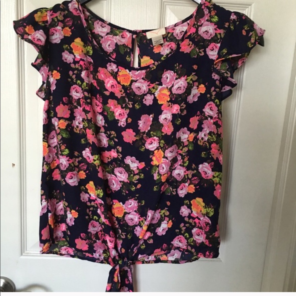 Cute floral top